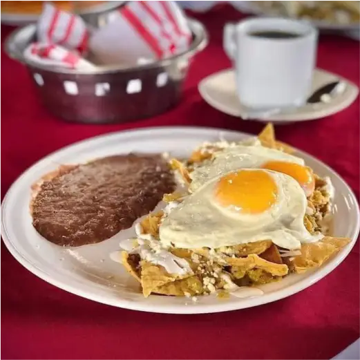 Promoción de bebidas refrescantes con Margarita de Mango y Mezcalita de Jamaica en Restaurante Moyo en Martínez de la Torre.